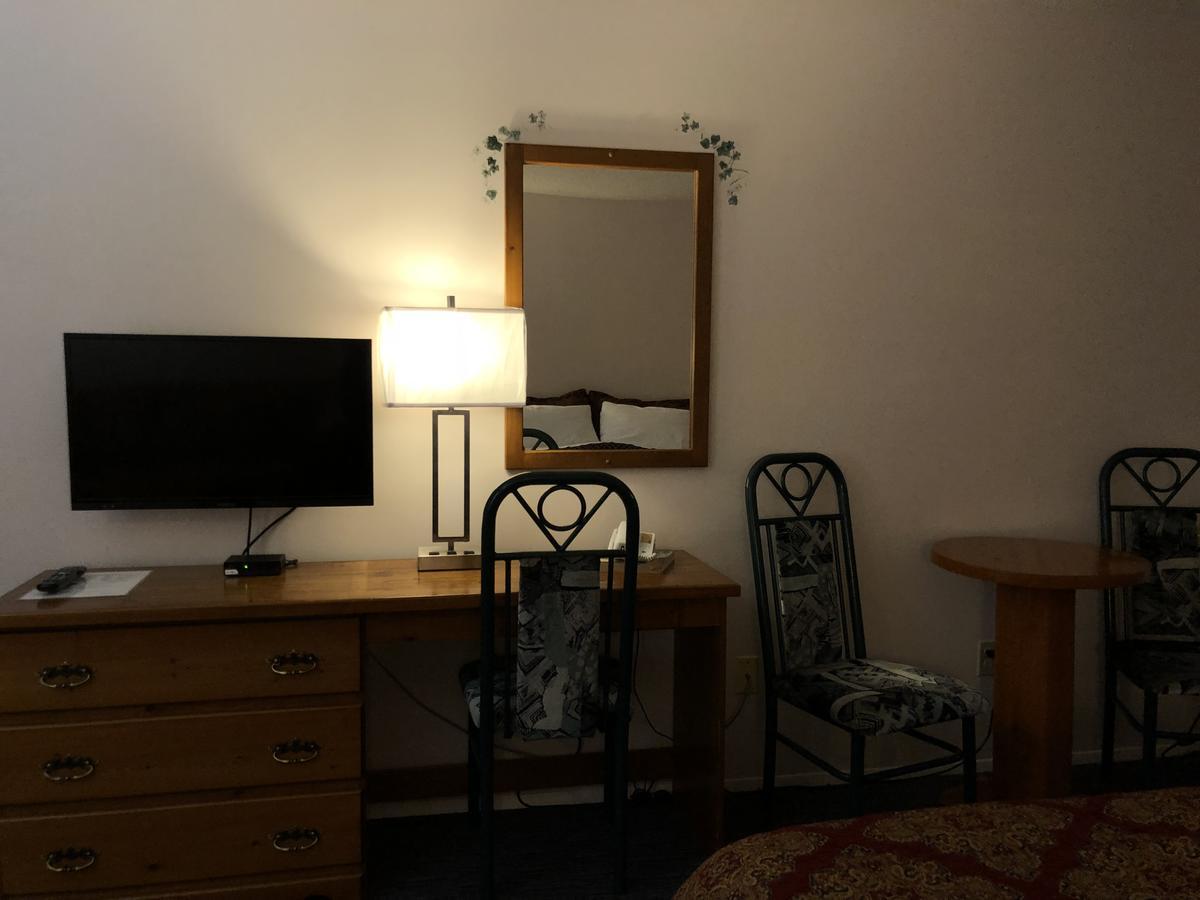 Chase Country Inn Ngoại thất bức ảnh
