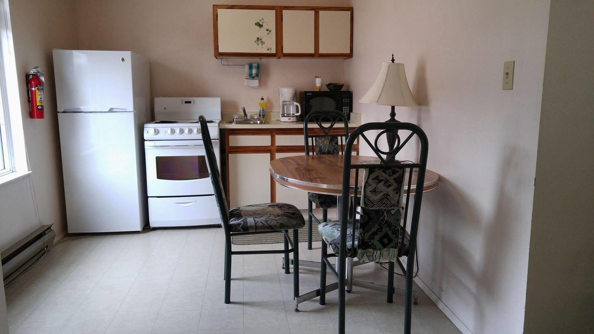 Chase Country Inn Ngoại thất bức ảnh